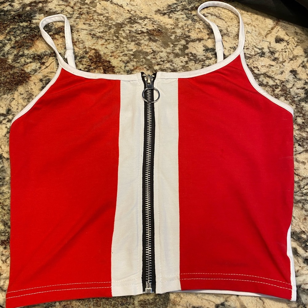 Crop top